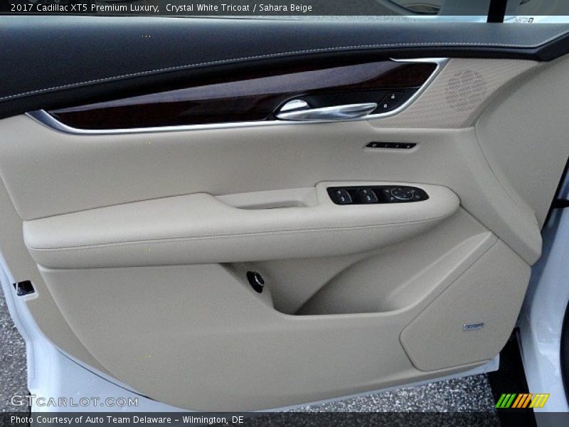 Door Panel of 2017 XT5 Premium Luxury