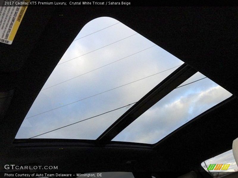 Sunroof of 2017 XT5 Premium Luxury