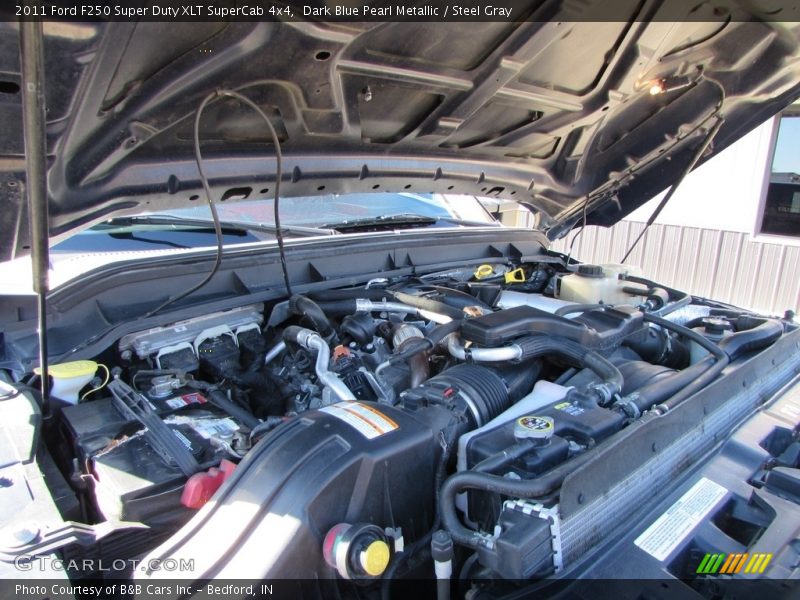 Dark Blue Pearl Metallic / Steel Gray 2011 Ford F250 Super Duty XLT SuperCab 4x4