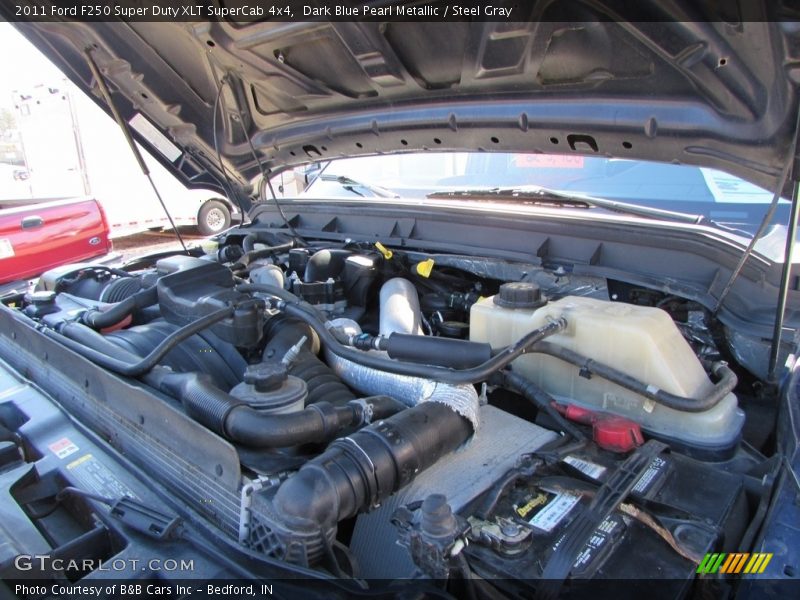 Dark Blue Pearl Metallic / Steel Gray 2011 Ford F250 Super Duty XLT SuperCab 4x4