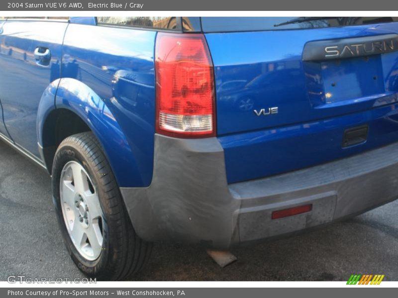 Electric Blue / Gray 2004 Saturn VUE V6 AWD