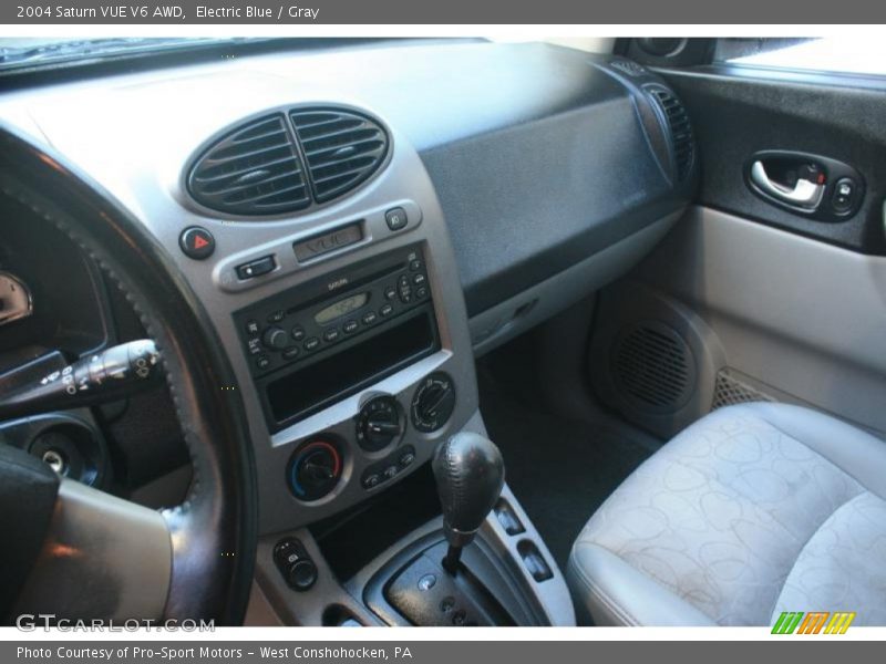 Electric Blue / Gray 2004 Saturn VUE V6 AWD