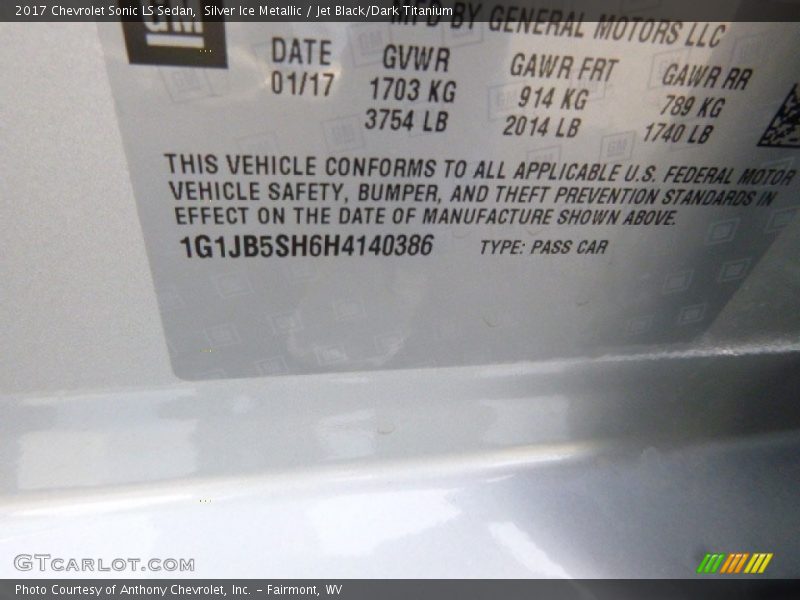 Silver Ice Metallic / Jet Black/Dark Titanium 2017 Chevrolet Sonic LS Sedan