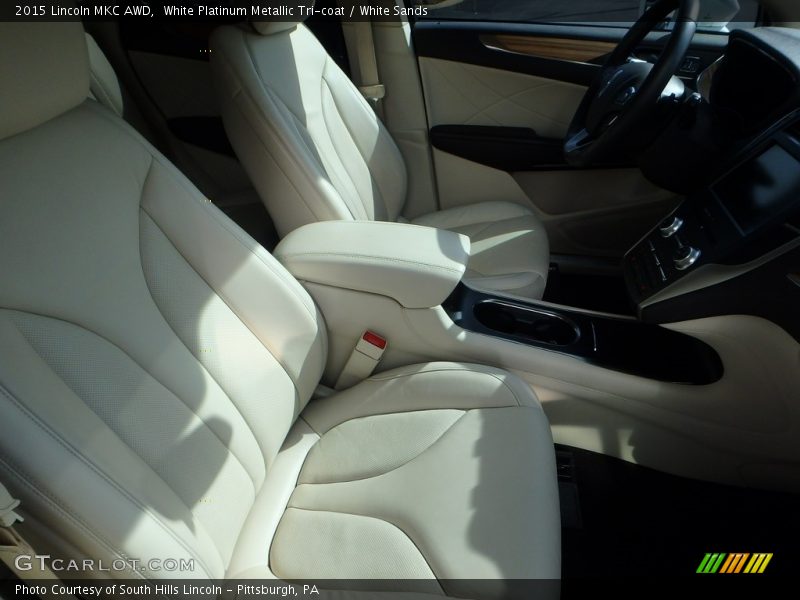 White Platinum Metallic Tri-coat / White Sands 2015 Lincoln MKC AWD