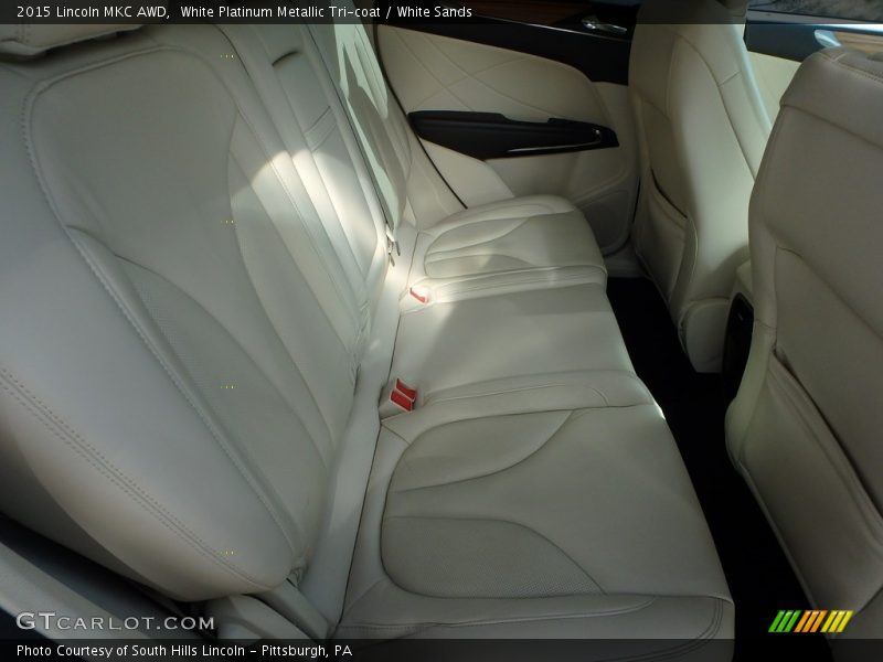 White Platinum Metallic Tri-coat / White Sands 2015 Lincoln MKC AWD