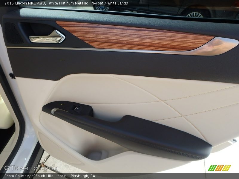 White Platinum Metallic Tri-coat / White Sands 2015 Lincoln MKC AWD