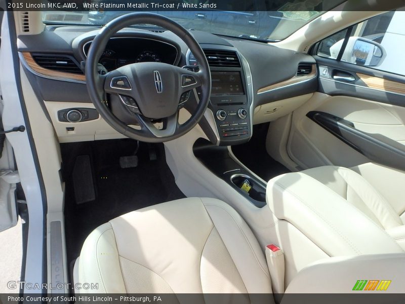 White Platinum Metallic Tri-coat / White Sands 2015 Lincoln MKC AWD