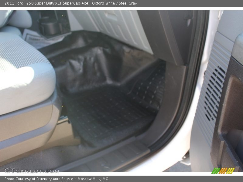 Oxford White / Steel Gray 2011 Ford F250 Super Duty XLT SuperCab 4x4