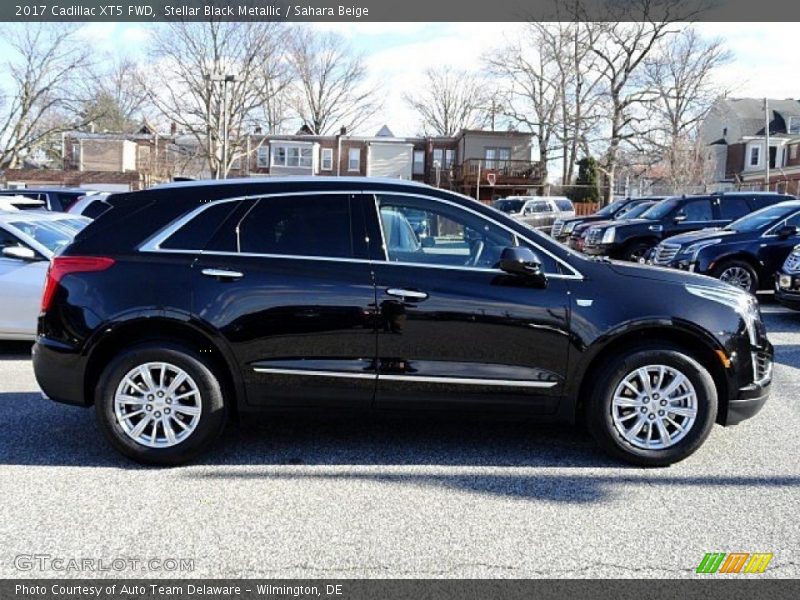  2017 XT5 FWD Stellar Black Metallic