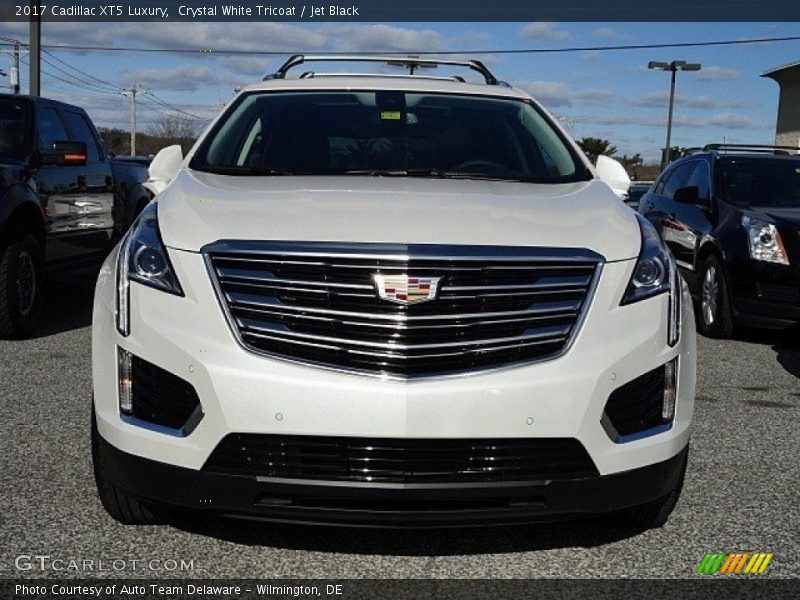 Crystal White Tricoat / Jet Black 2017 Cadillac XT5 Luxury