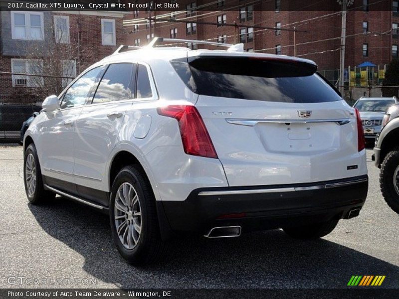 Crystal White Tricoat / Jet Black 2017 Cadillac XT5 Luxury