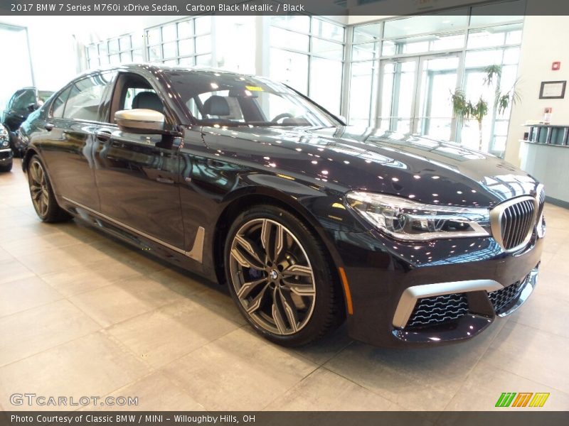 Front 3/4 View of 2017 7 Series M760i xDrive Sedan