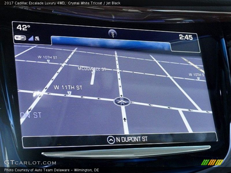 Navigation of 2017 Escalade Luxury 4WD