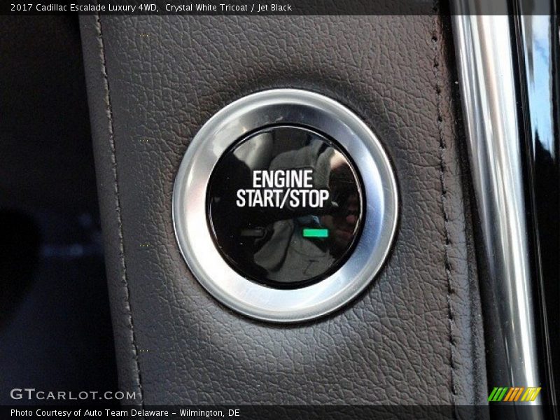 Controls of 2017 Escalade Luxury 4WD