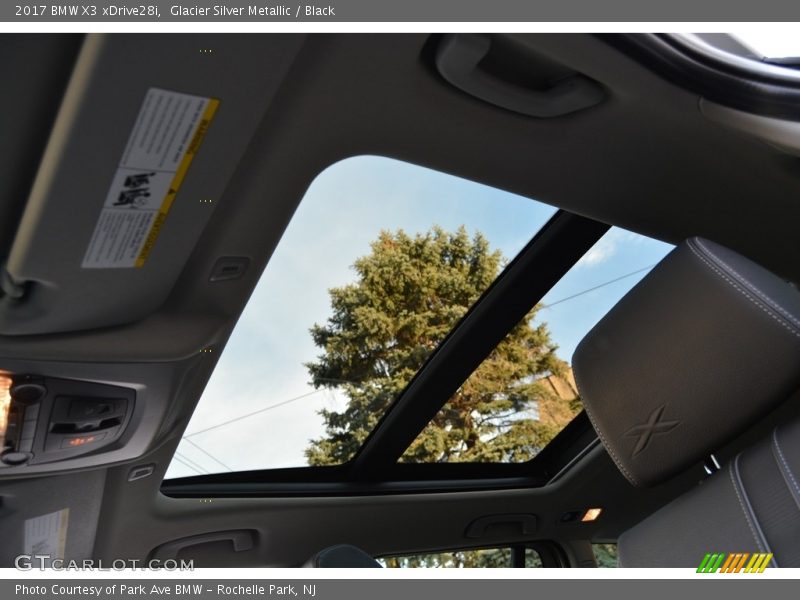 Glacier Silver Metallic / Black 2017 BMW X3 xDrive28i