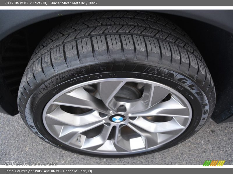 Glacier Silver Metallic / Black 2017 BMW X3 xDrive28i