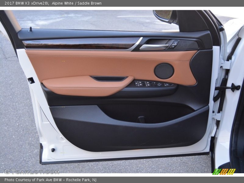 Alpine White / Saddle Brown 2017 BMW X3 xDrive28i