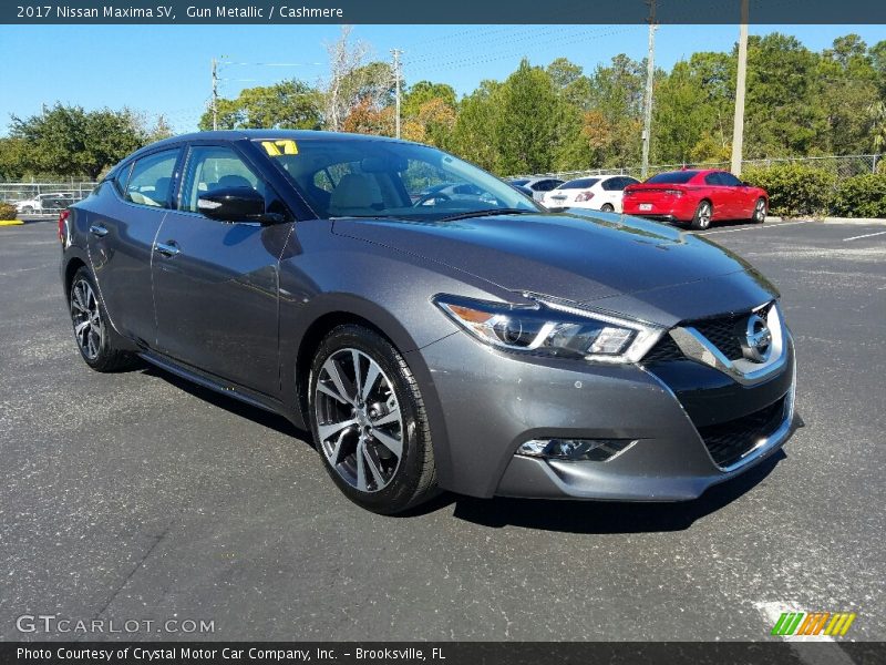 Front 3/4 View of 2017 Maxima SV