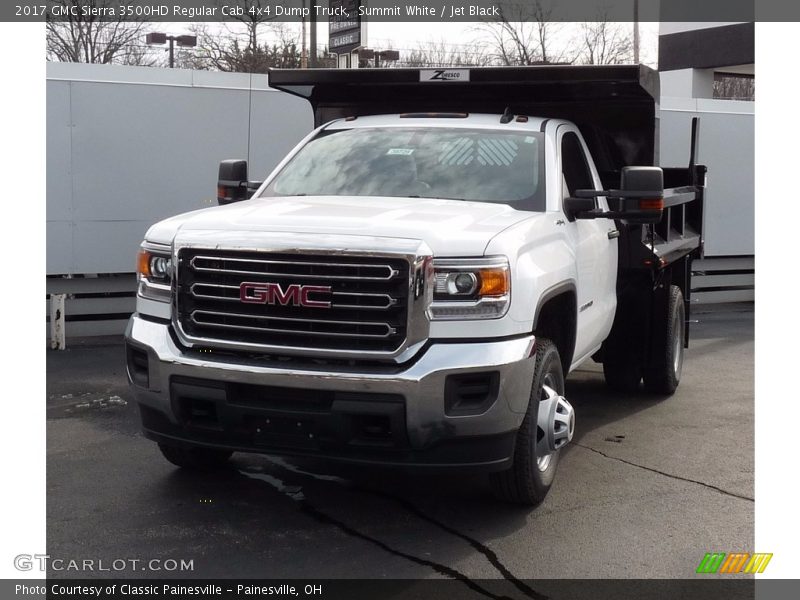 Front 3/4 View of 2017 Sierra 3500HD Regular Cab 4x4 Dump Truck
