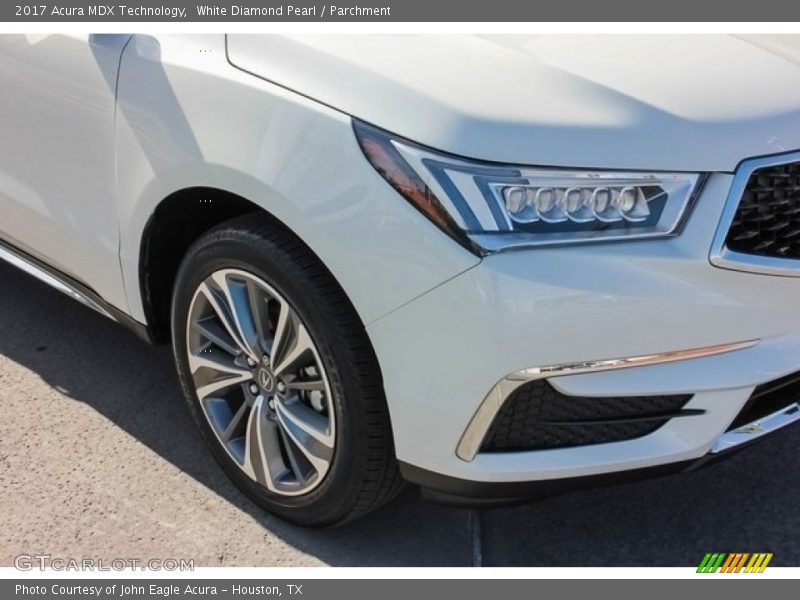 White Diamond Pearl / Parchment 2017 Acura MDX Technology