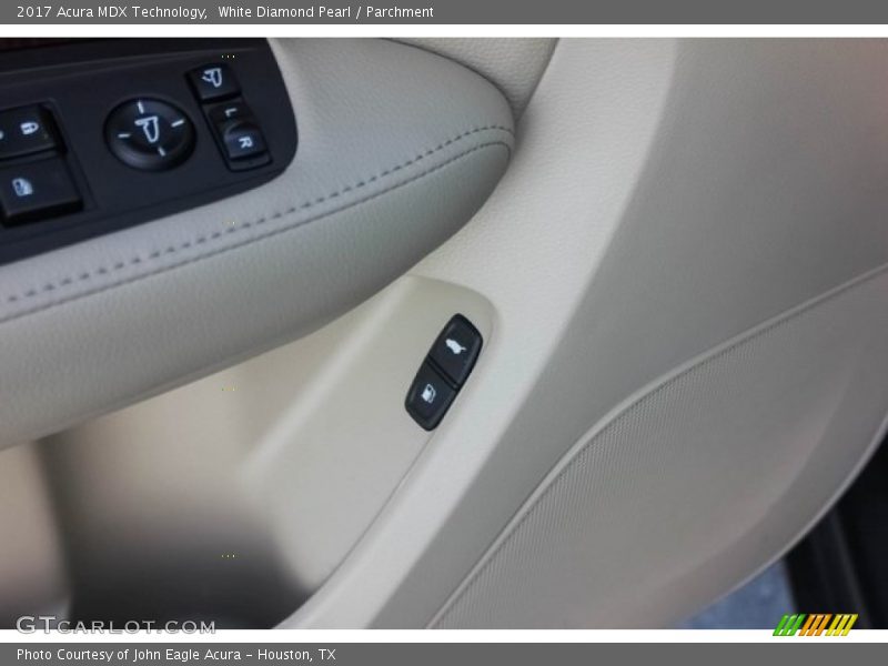 White Diamond Pearl / Parchment 2017 Acura MDX Technology