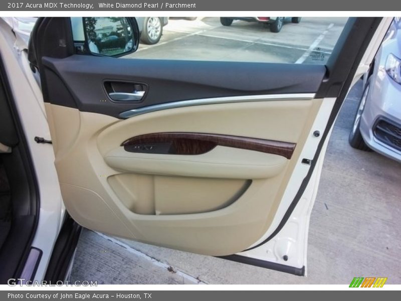 White Diamond Pearl / Parchment 2017 Acura MDX Technology