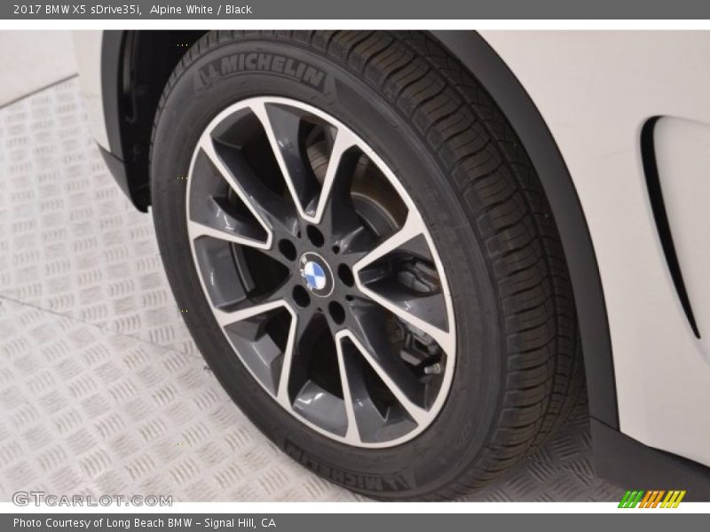 Alpine White / Black 2017 BMW X5 sDrive35i