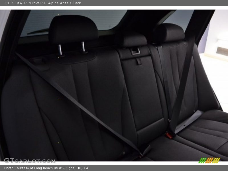 Alpine White / Black 2017 BMW X5 sDrive35i