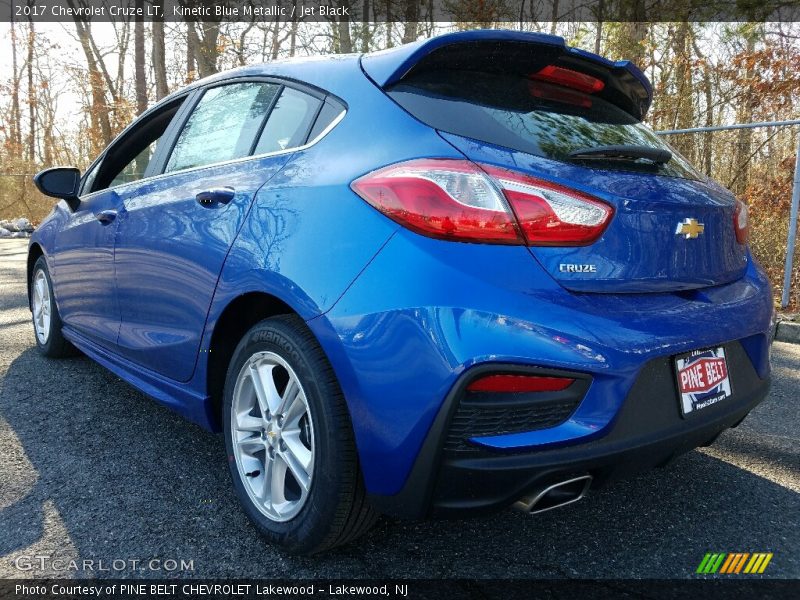 Kinetic Blue Metallic / Jet Black 2017 Chevrolet Cruze LT