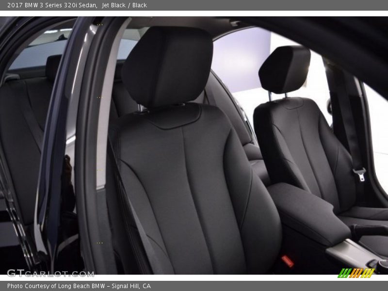 Jet Black / Black 2017 BMW 3 Series 320i Sedan
