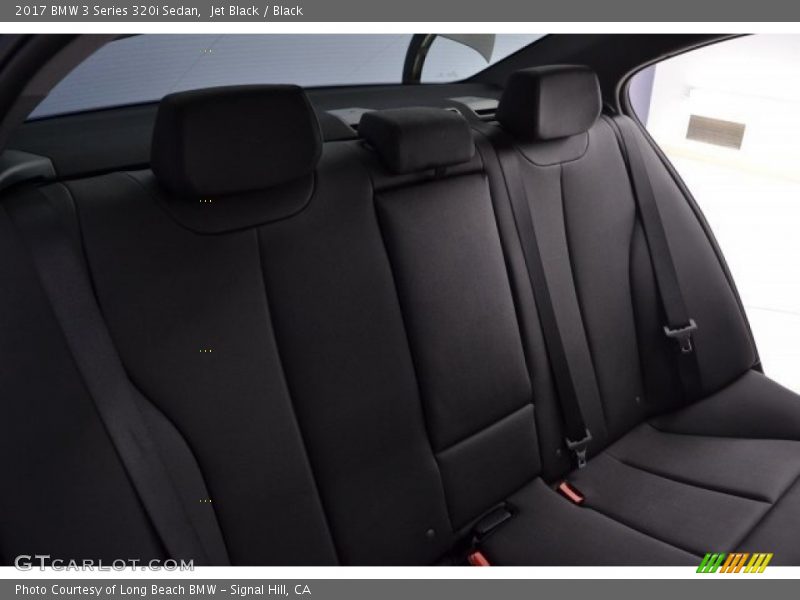 Jet Black / Black 2017 BMW 3 Series 320i Sedan