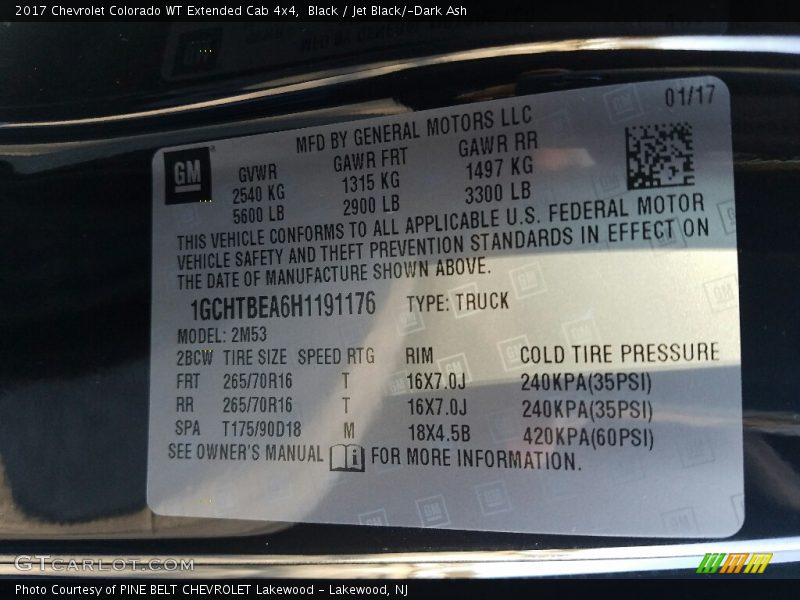 Black / Jet Black/­Dark Ash 2017 Chevrolet Colorado WT Extended Cab 4x4