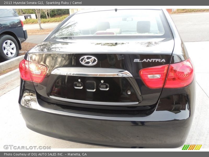 Sparkling Ruby / Camel 2013 Hyundai Sonata GLS