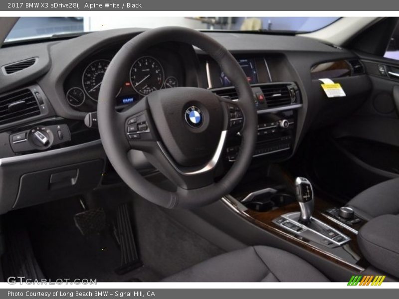 Alpine White / Black 2017 BMW X3 sDrive28i
