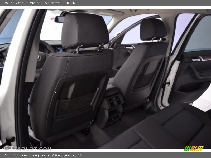 Alpine White / Black 2017 BMW X3 sDrive28i