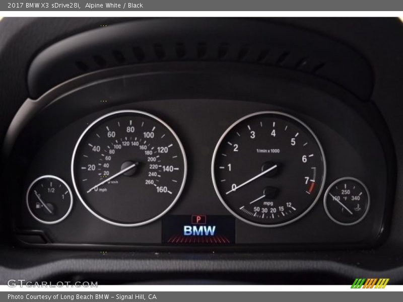 Alpine White / Black 2017 BMW X3 sDrive28i