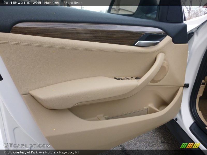 Alpine White / Sand Beige 2014 BMW X1 xDrive28i