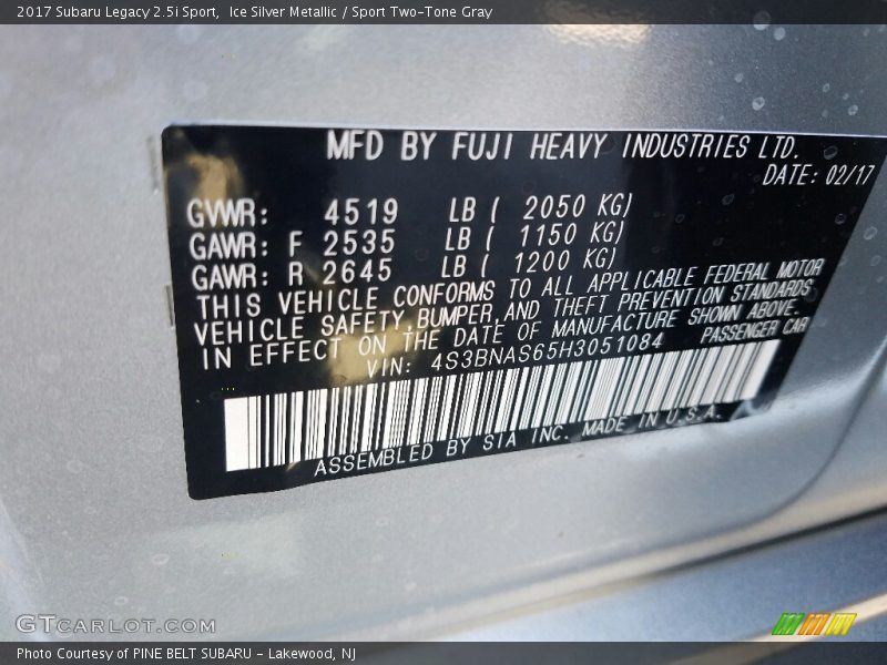 Ice Silver Metallic / Sport Two-Tone Gray 2017 Subaru Legacy 2.5i Sport