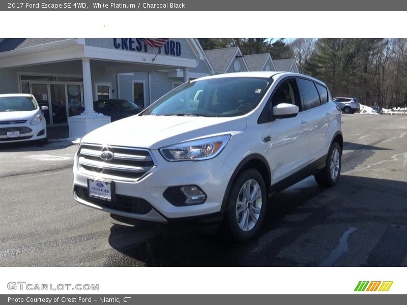 White Platinum / Charcoal Black 2017 Ford Escape SE 4WD