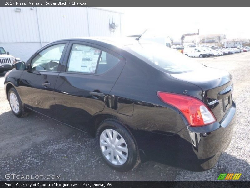Super Black / Charcoal 2017 Nissan Versa S