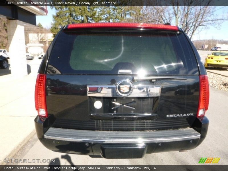 Black Raven / Cocoa/Light Cashmere 2007 Cadillac Escalade AWD