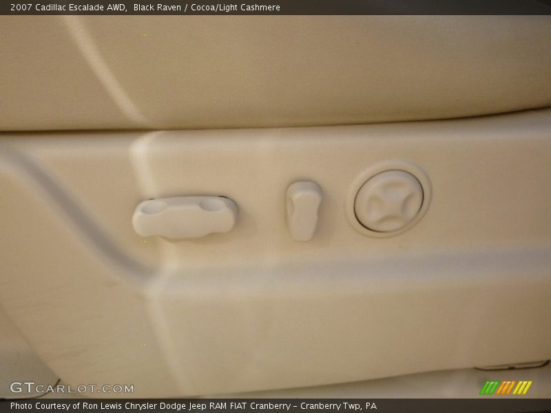 Black Raven / Cocoa/Light Cashmere 2007 Cadillac Escalade AWD