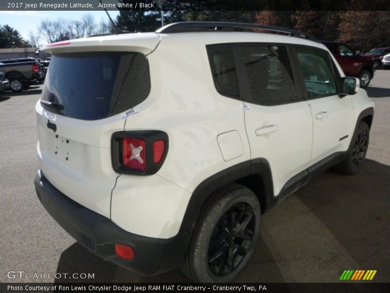 Alpine White / Black 2017 Jeep Renegade Latitude