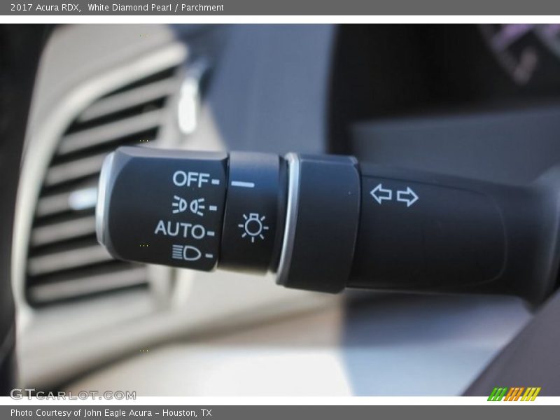 White Diamond Pearl / Parchment 2017 Acura RDX