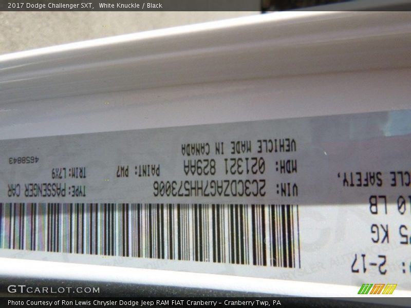 White Knuckle / Black 2017 Dodge Challenger SXT