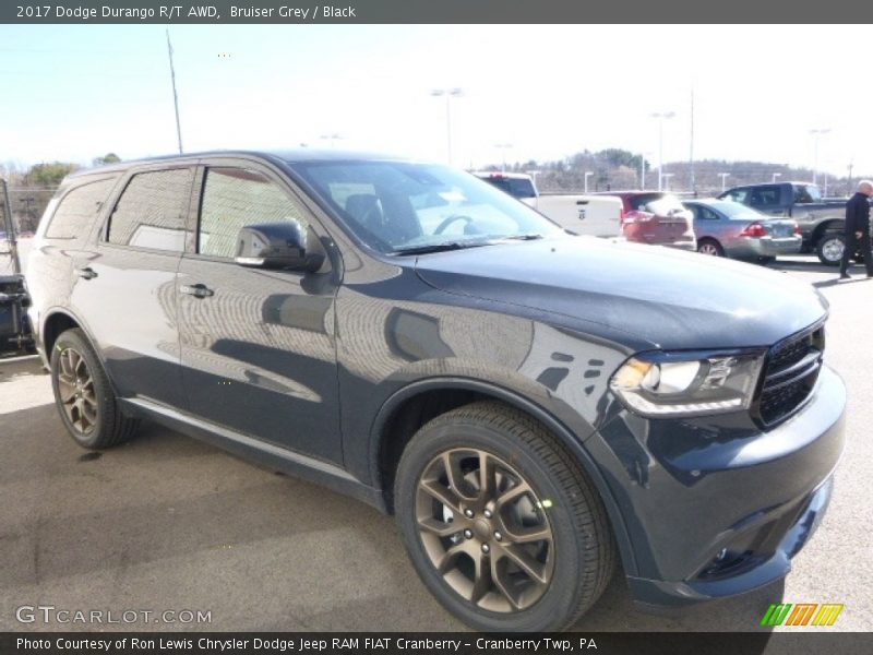 Front 3/4 View of 2017 Durango R/T AWD