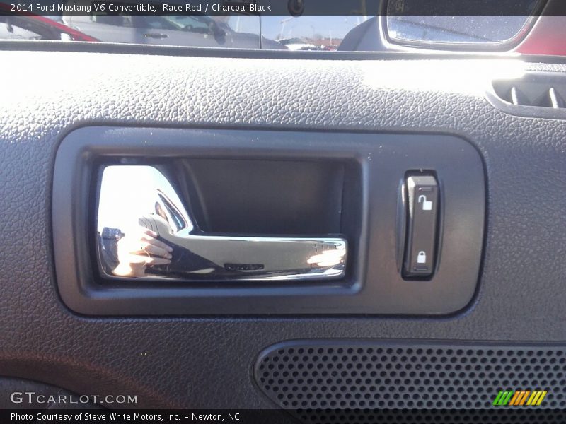 Race Red / Charcoal Black 2014 Ford Mustang V6 Convertible