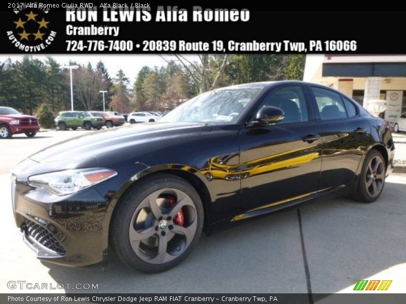 Alfa Black / Black 2017 Alfa Romeo Giulia RWD