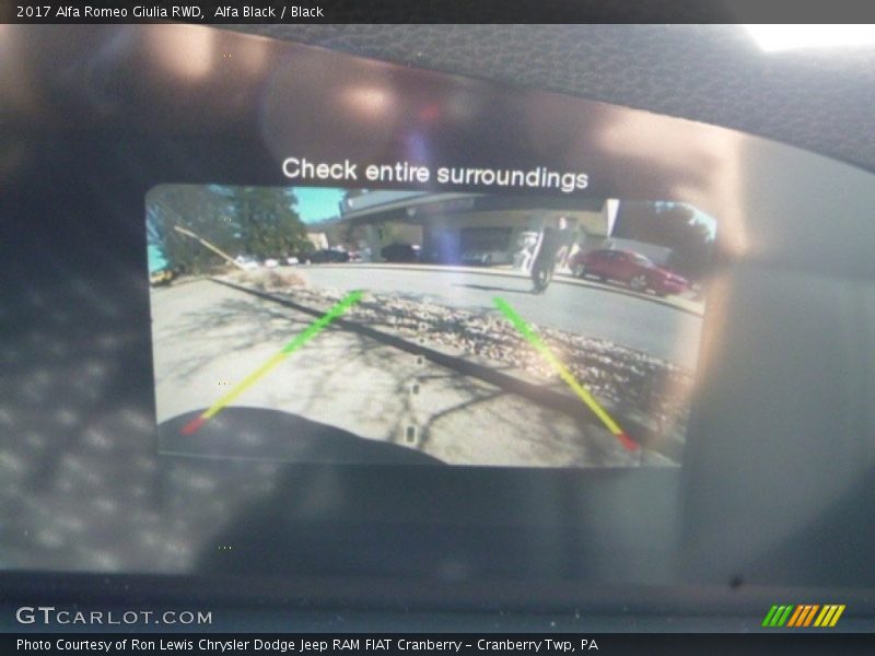 Alfa Black / Black 2017 Alfa Romeo Giulia RWD