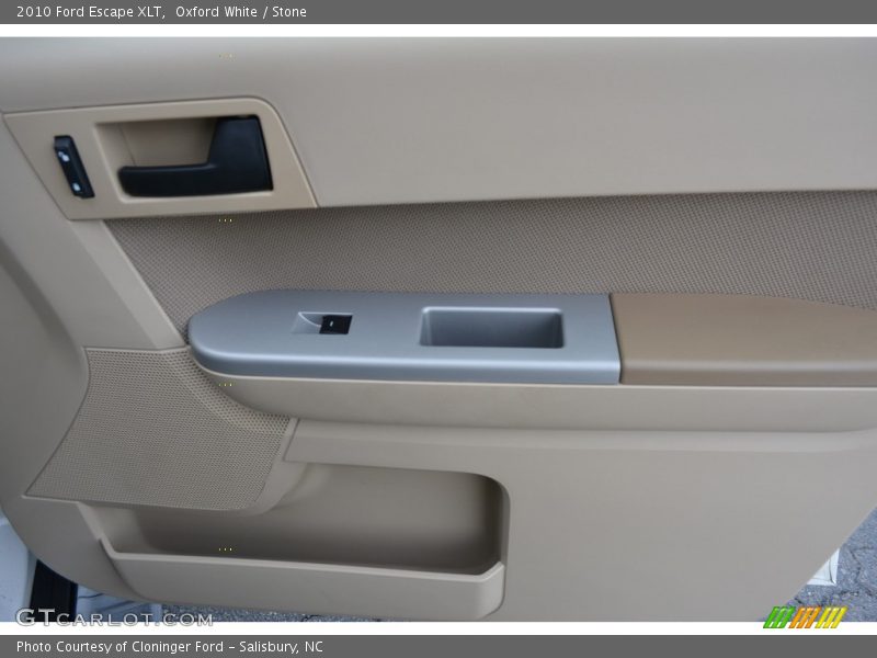 Oxford White / Stone 2010 Ford Escape XLT